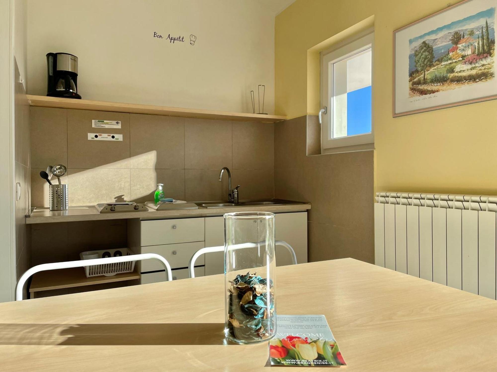 Bran & Denise Residence Костермано Екстериор снимка